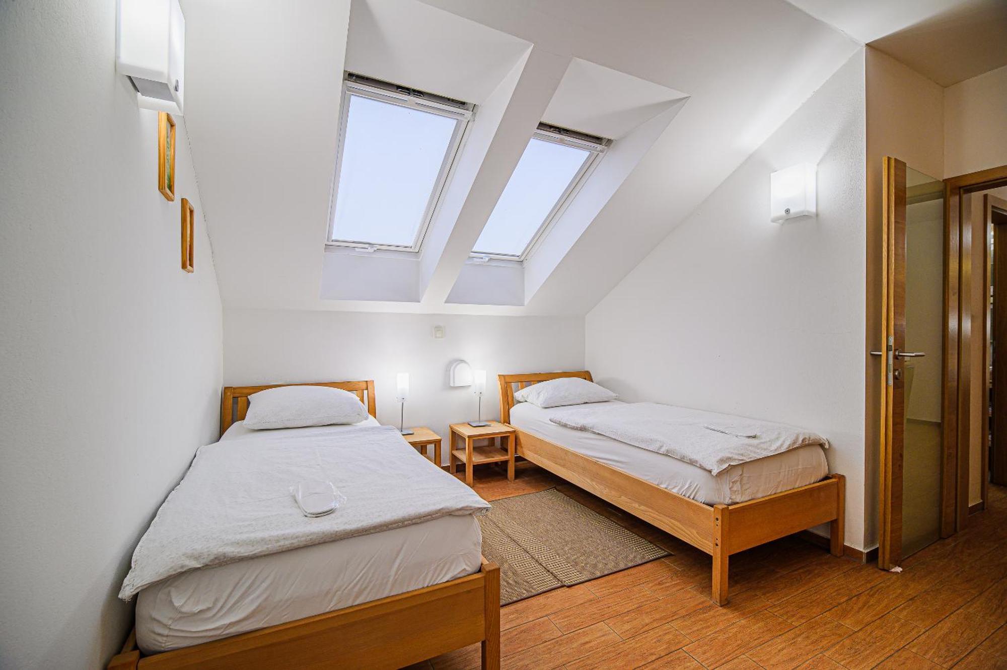 Apartments Maleric With Indoor Pool And Wellness Dragatus ห้อง รูปภาพ