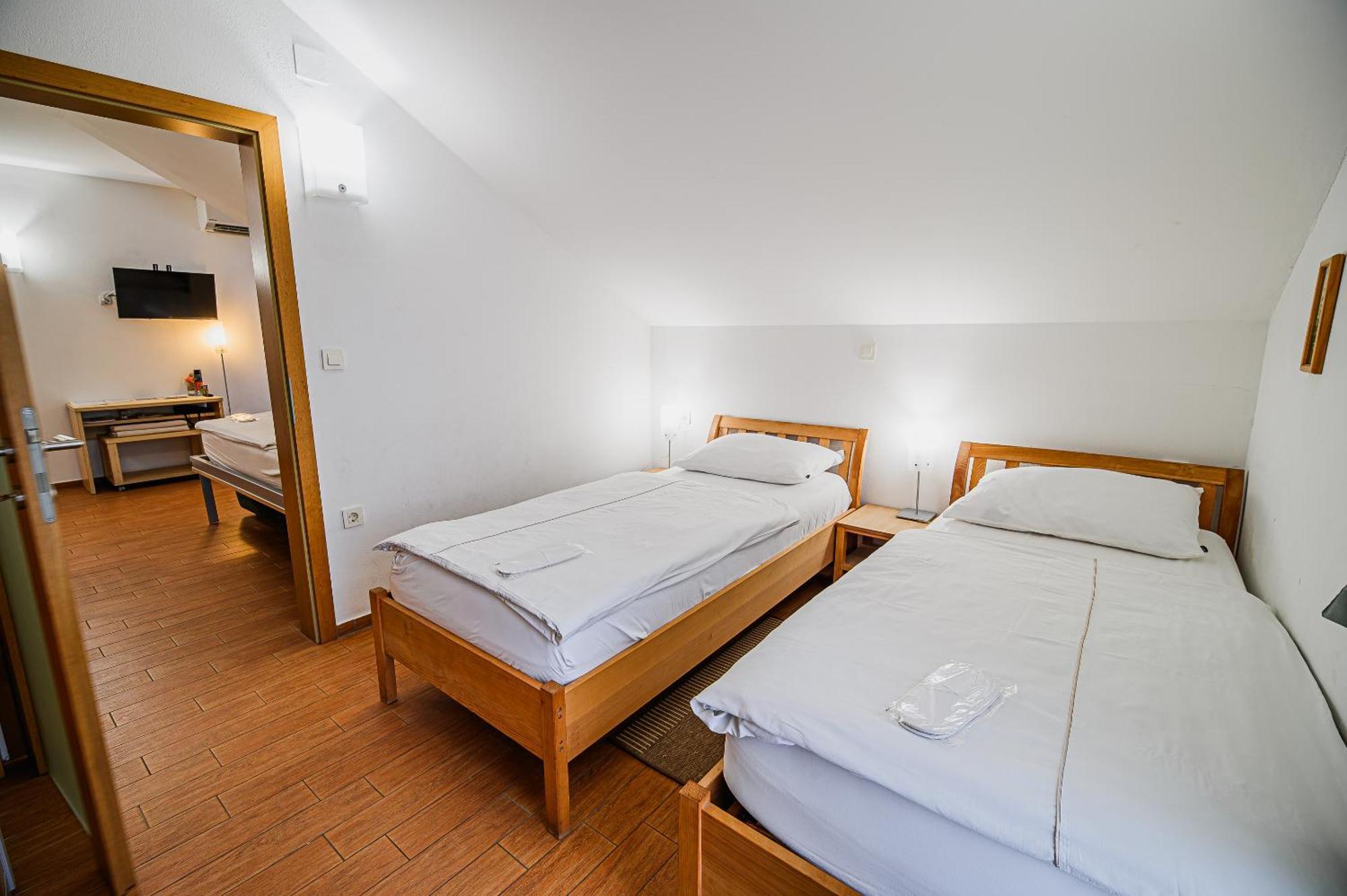 Apartments Maleric With Indoor Pool And Wellness Dragatus ห้อง รูปภาพ