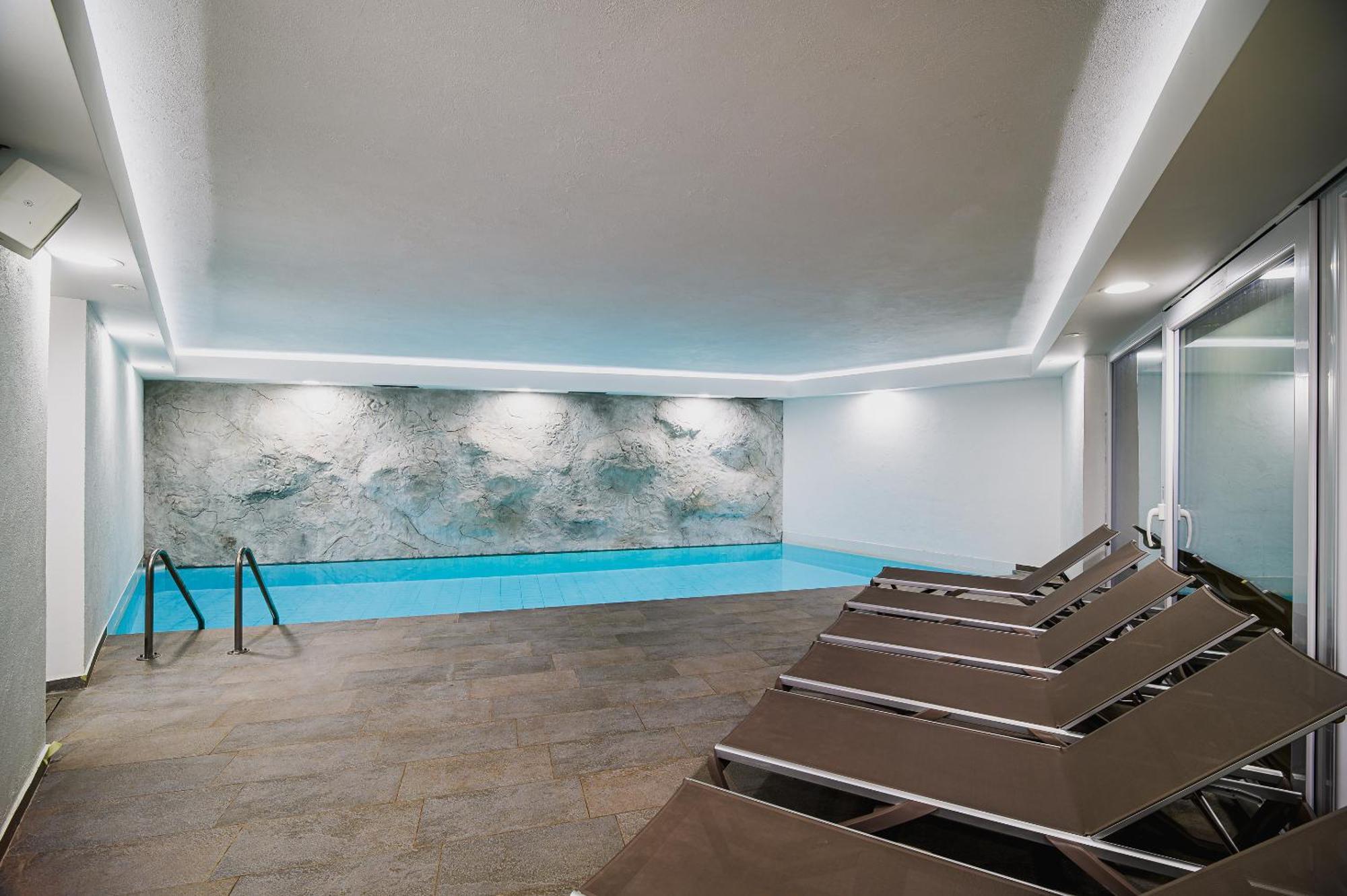 Apartments Maleric With Indoor Pool And Wellness Dragatus ภายนอก รูปภาพ