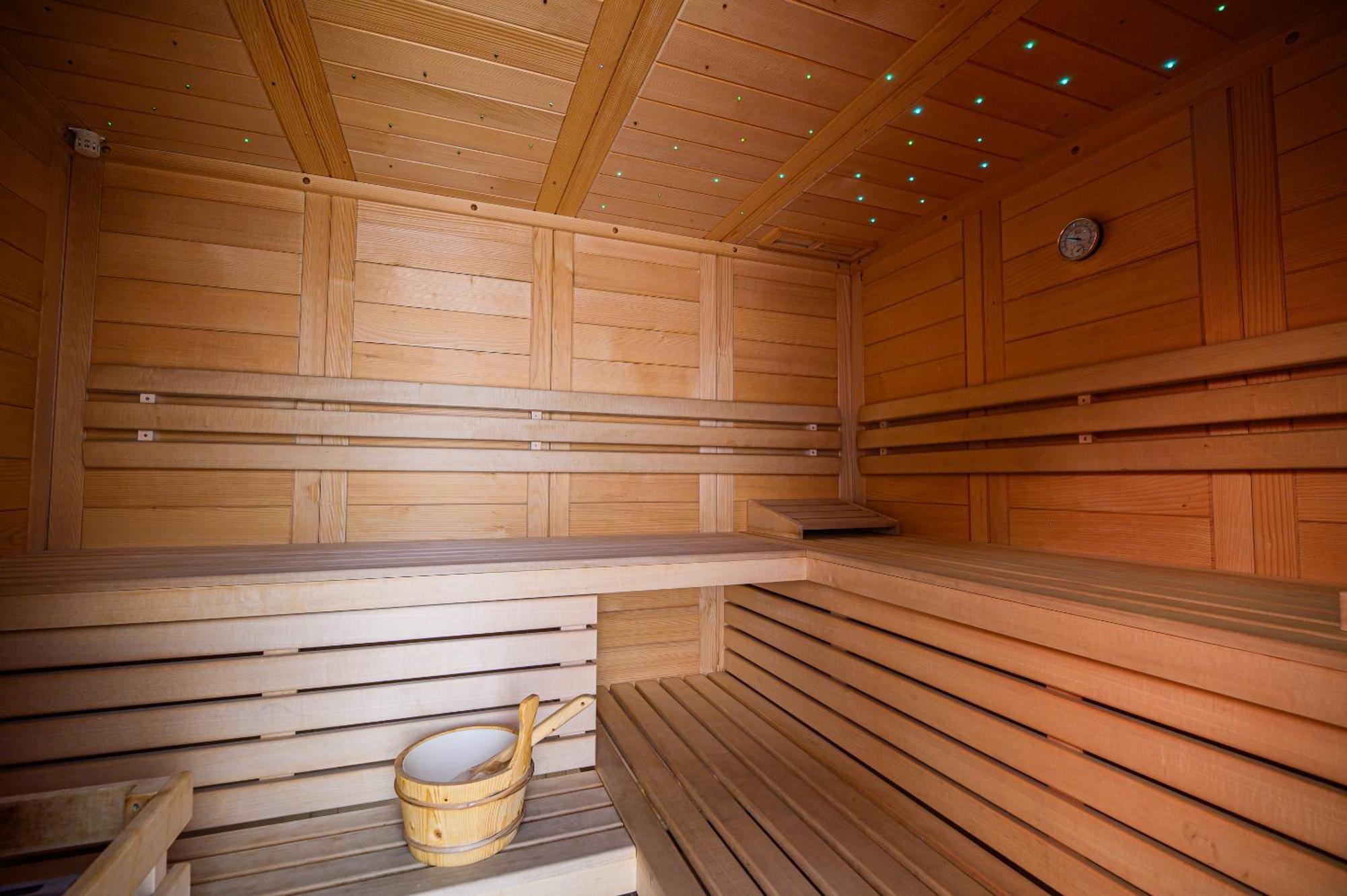 Apartments Maleric With Indoor Pool And Wellness Dragatus ภายนอก รูปภาพ