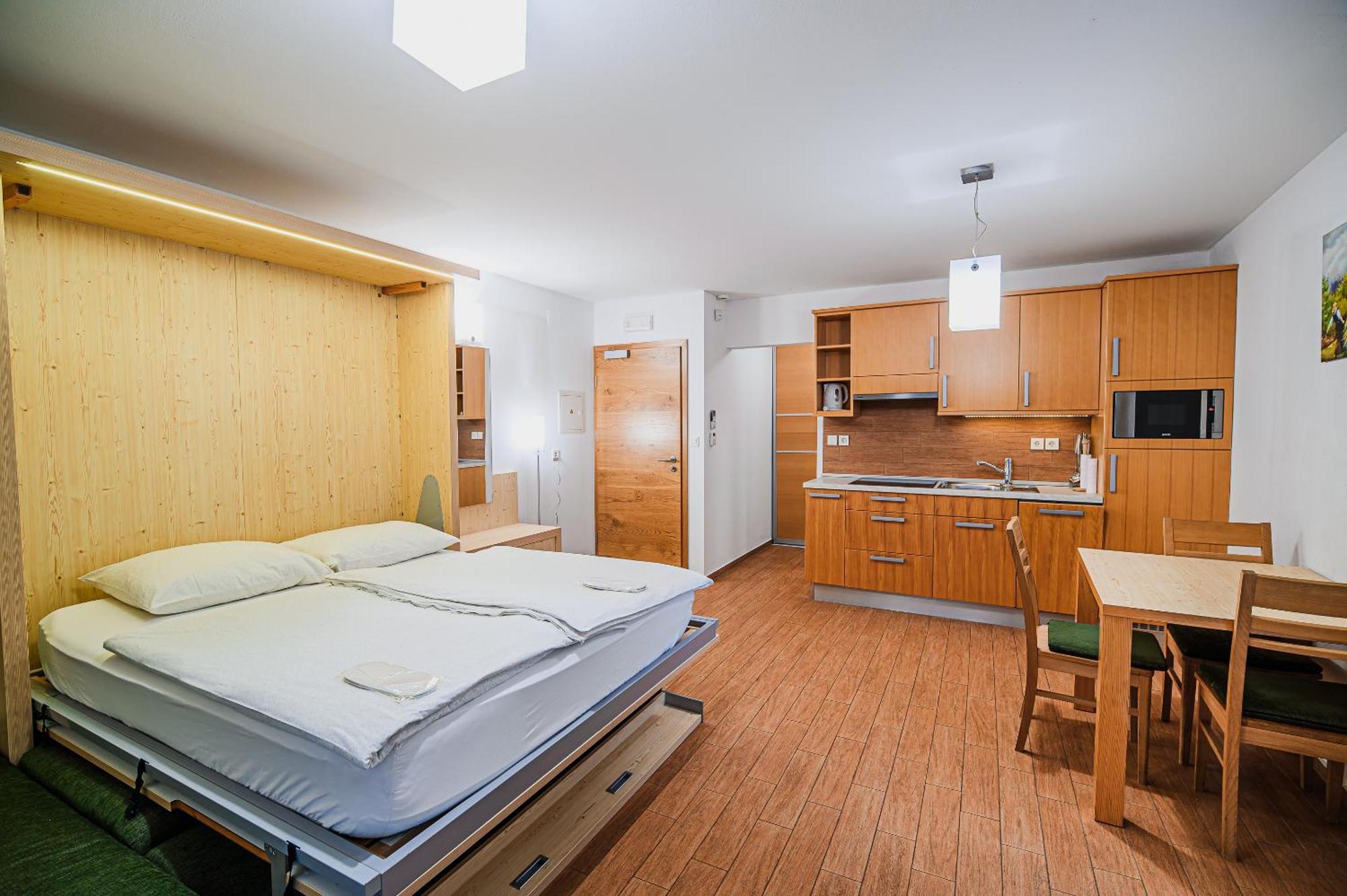 Apartments Maleric With Indoor Pool And Wellness Dragatus ภายนอก รูปภาพ